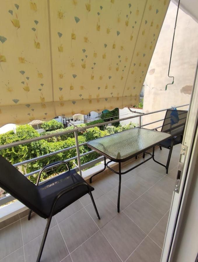 Apartamento Λουτράκι Κέντρο Exterior foto